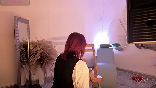 fransheskarossi online show from March 10, 2026, 12:09 pm