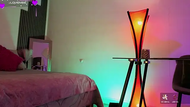 fransheskarossi online show from April 10, 2026, 12:01 pm