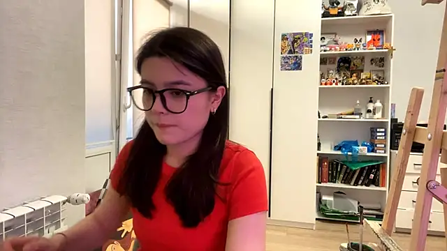 Snapshot of SaintMari chatting on May 5, 2026, 2:20 pm SaintMari online show from May 5, 2026, 2:20 pm