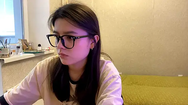 Snapshot of SaintMari chatting on May 28, 2026, 12:11 pm SaintMari online show from May 28, 2026, 12:11 pm