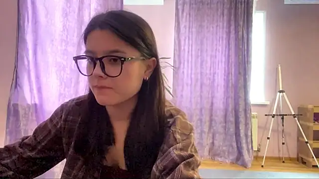 Snapshot of SaintMari chatting on April 28, 2026, 2:10 pm SaintMari online show from April 28, 2026, 2:10 pm