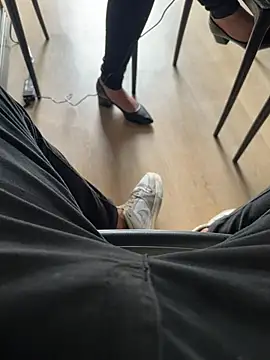 Novinho Pauzudo 18cm online show from March 6, 2026, 12:55 pm