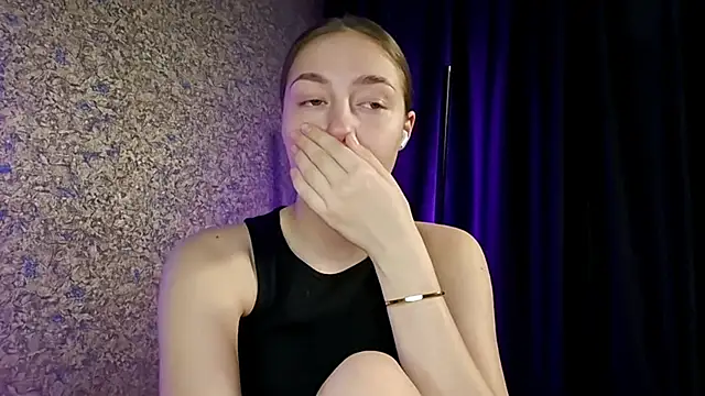 MousyHello online show from April 16, 2026, 5:08 am