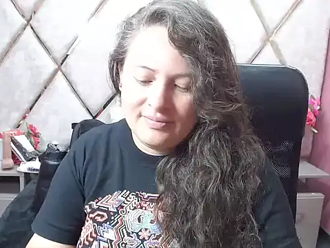 Snapshot of Sarah_Boobs_ chatting on February 8, 2026, 3:15 am Sarah Boobs online show from February 8, 2026, 3:15 am