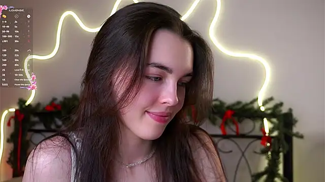 MirnaTellado online show from February 27, 2026, 7:14 pm