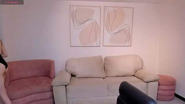 DaliaRose  online show from March 1, 2026, 11:05 pm