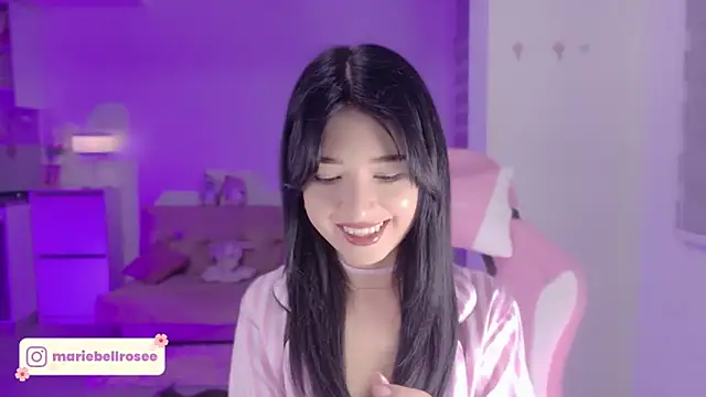 Snapshot of Blush_Marie chatting on May 19, 2026, 4:19 am Blush Marie online show from May 19, 2026, 4:19 am