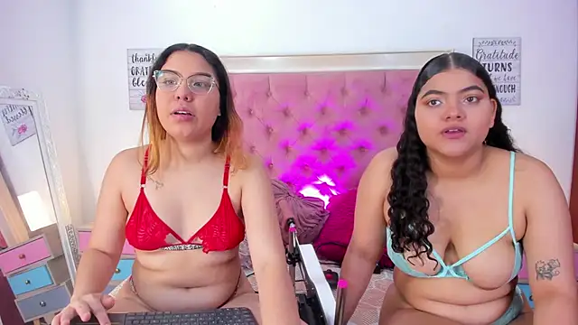 AllisonAdams  online show from April 20, 2026, 8:10 pm