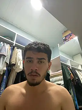 reipromiscuo01 online show from February 7, 2026, 11:24 pm