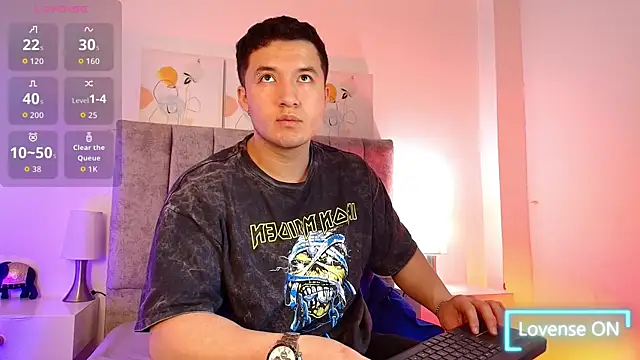 Snapshot of Alexander_Connor chatting on February 15, 2026, 12:59 pm Alexander Connor online show from February 15, 2026, 12:59 pm