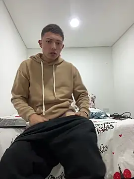 santiObrero online show from February 17, 2026, 12:30 am