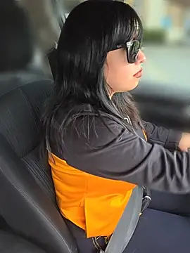 AriannaPenaxo online show from April 2, 2026, 7:53 pm