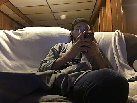 Snapshot of givemeabreak34 chatting on February 2, 2026, 10:31 pm givemeabreak34 online show from February 2, 2026, 10:31 pm