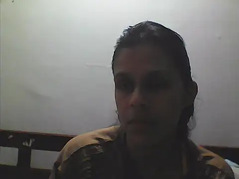 Snapshot of mitzukywinteer chatting on February 3, 2026, 4:21 am mitzukywinteer online show from February 3, 2026, 4:21 am