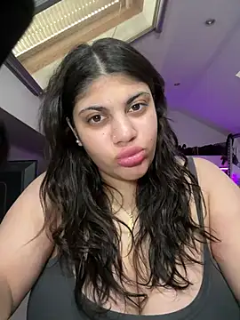 Snapshot of MinaKhalina chatting on May 14, 2026, 12:13 pm MinaKhalina online show from May 14, 2026, 12:13 pm