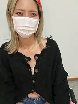 yumi0025 online show from February 20, 2026, 5:26 am