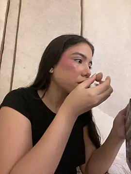 lilithdya online show from February 8, 2026, 8:28 pm