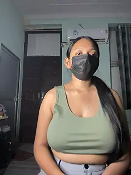 Snapshot of RadhikaHotty chatting on May 1, 2026, 8:03 pm RadhikaHotty online show from May 1, 2026, 8:03 pm