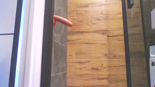 Fem Kira online show from April 13, 2026, 2:32 pm