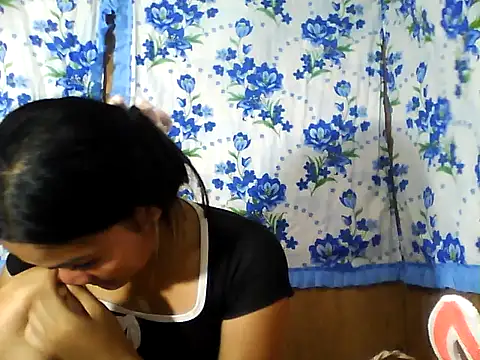 PinaySkinnyJust18 online show from April 6, 2026, 9:54 am