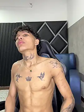 Snapshot of Dogan_Renzo0 chatting on February 9, 2026, 8:51 pm Dogan Renzo0 online show from February 9, 2026, 8:51 pm