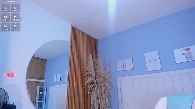 Snapshot of helen_jonesx chatting on February 26, 2026, 1:00 pm helen jonesx online show from February 26, 2026, 1:00 pm