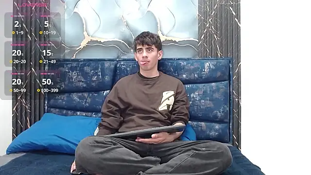 Snapshot of Lust_demian chatting on February 20, 2026, 11:45 am Lust demian online show from February 20, 2026, 11:45 am