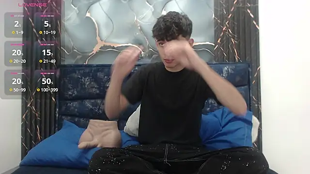 Snapshot of Lust_demian chatting on March 5, 2026, 11:51 am Lust demian online show from March 5, 2026, 11:51 am