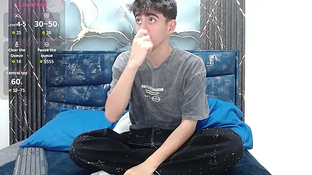 Snapshot of Lust_demian chatting on February 19, 2026, 11:51 am Lust demian online show from February 19, 2026, 11:51 am