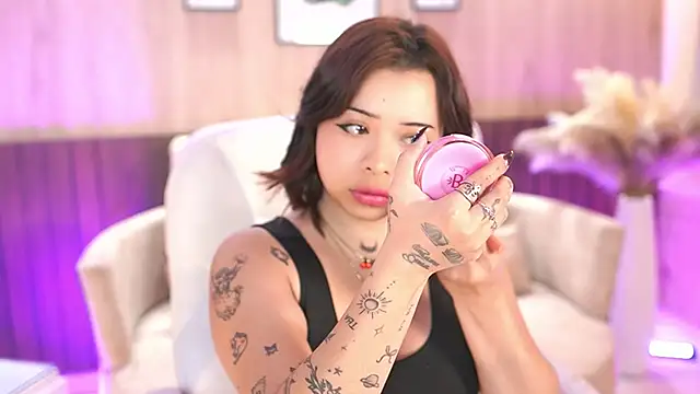 IzisLust online show from March 9, 2026, 11:36 am