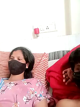 Prajakta123 online show from April 8, 2026, 7:43 am