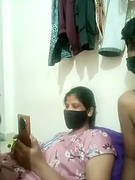 Prajakta123 online show from April 12, 2026, 5:27 pm