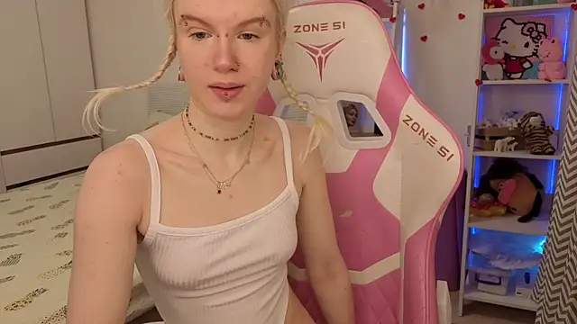 Mia WaterFall online show from February 25, 2026, 3:18 am