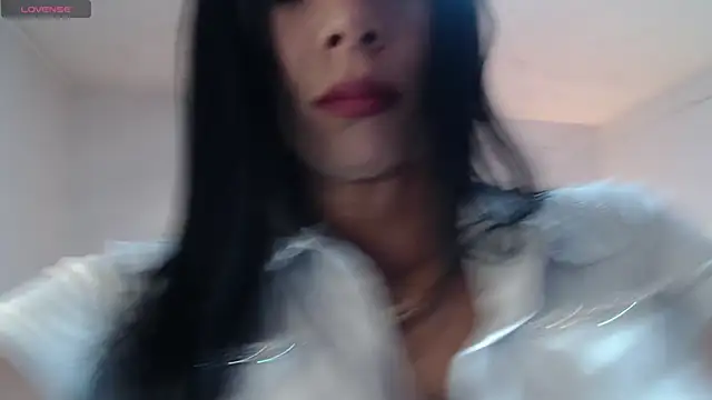 Melisa v online show from March 18, 2026, 8:10 pm