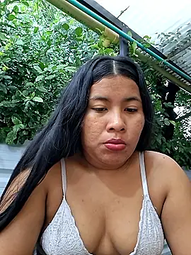 Sweet-Dirty-Storm online show from April 15, 2026, 12:21 pm