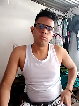 ClarkAndBruno online show from February 3, 2026, 7:41 pm