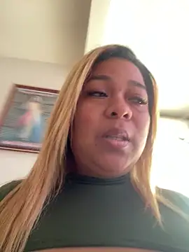 Snapshot of veronica414 chatting on April 7, 2026, 11:56 am veronica414 online show from April 7, 2026, 11:56 am