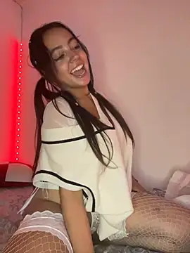 laraa rous online show from March 20, 2026, 12:44 am