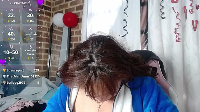 Snapshot of HannaRose- chatting on February 15, 2026, 11:31 am HannaRose- online show from February 15, 2026, 11:31 am