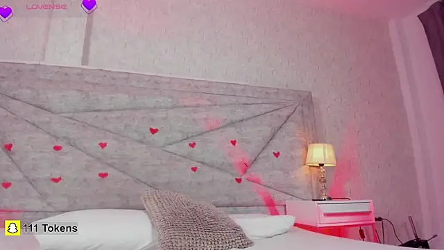 Snapshot of RousSweet- chatting on February 21, 2026, 9:17 pm RousSweet- online show from February 21, 2026, 9:17 pm