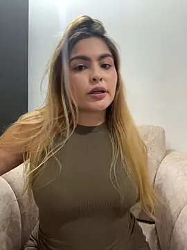 Nathali Adans online show from August 4, 2026, 12:15 am