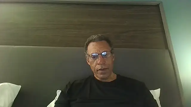 swimmer2496 online show from May 16, 2026, 6:45 am