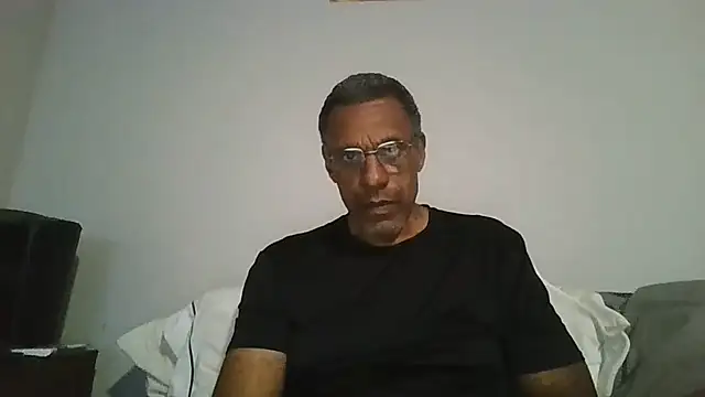 swimmer2496 online show from June 29, 2026, 2:18 am