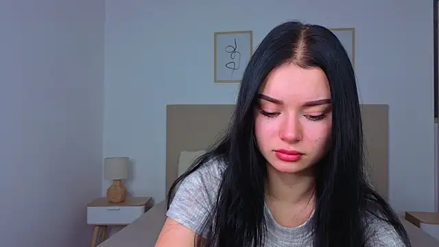 Snapshot of Silena_sky chatting on January 19, 2026, 1:59 pm Silena sky online show from January 19, 2026, 1:59 pm