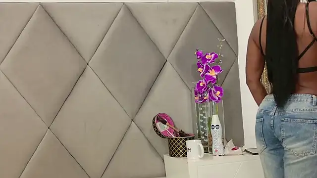 JadaMillss online show from February 28, 2026, 3:33 pm