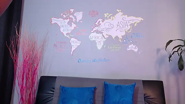 Snapshot of DanielHaloran chatting on February 24, 2026, 8:21 pm DanielHaloran online show from February 24, 2026, 8:21 pm