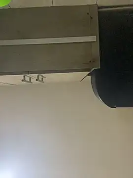 JuliaaVega online show from April 8, 2026, 11:44 am