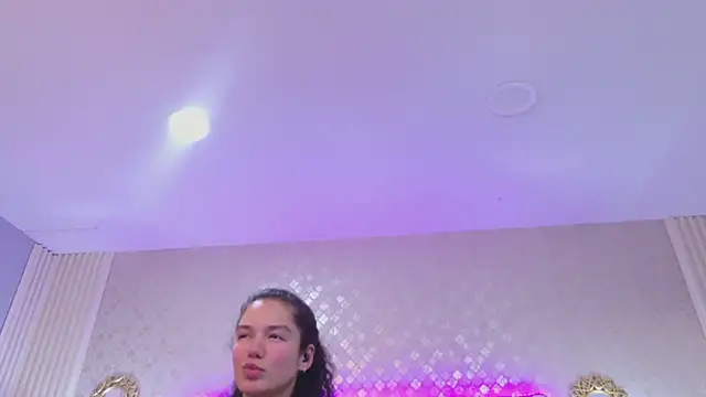 Snapshot of RoxanaAngel chatting on March 1, 2026, 2:44 am RoxanaAngel online show from March 1, 2026, 2:44 am