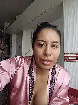 LizaLorini online show from July 9, 2026, 2:16 pm