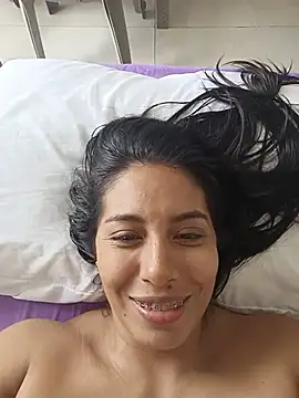 LizaLorini online show from June 15, 2026, 2:06 pm